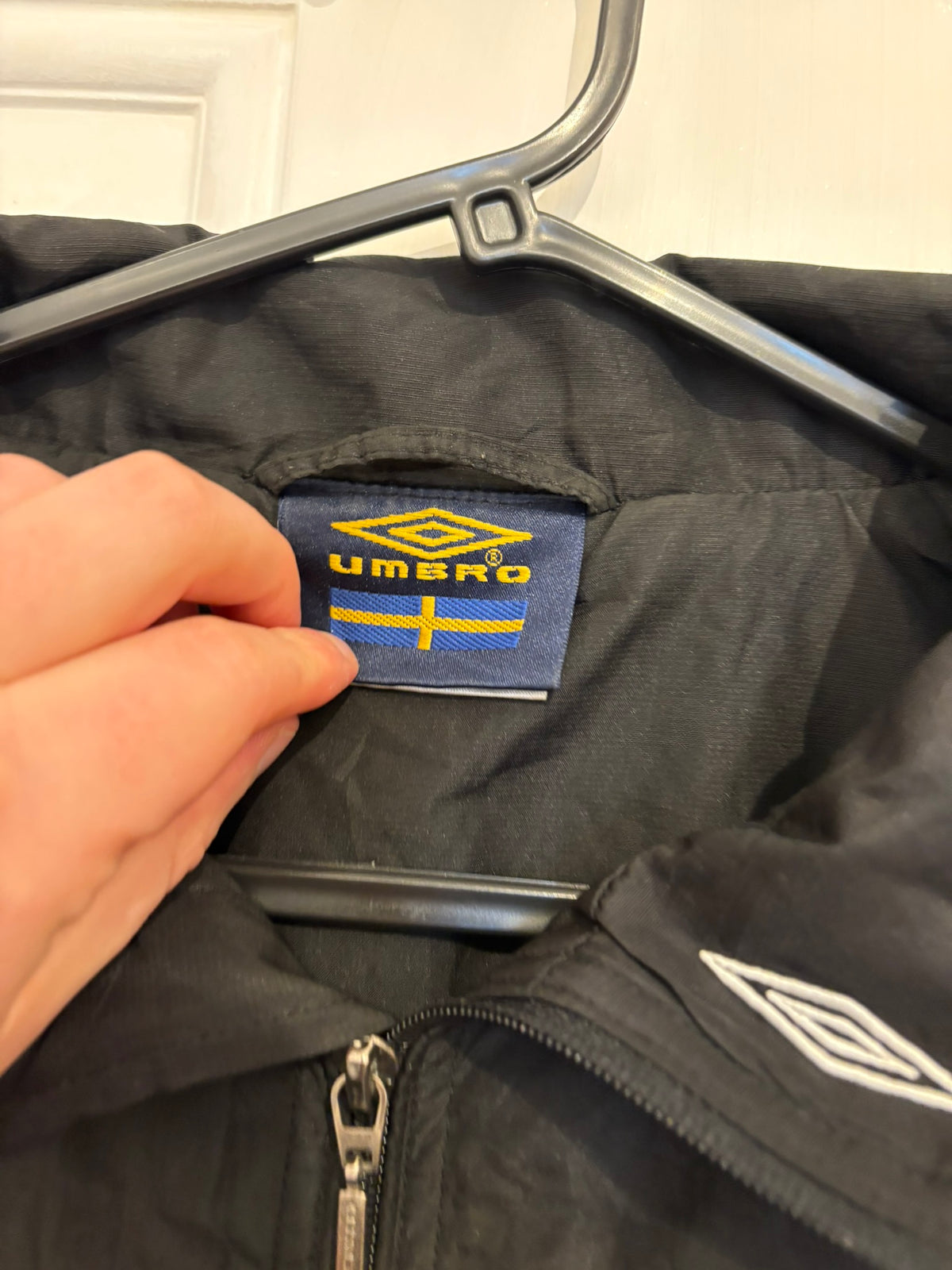 Umbro Sweden 2008/2010 Zip Up Track Jacket (M)