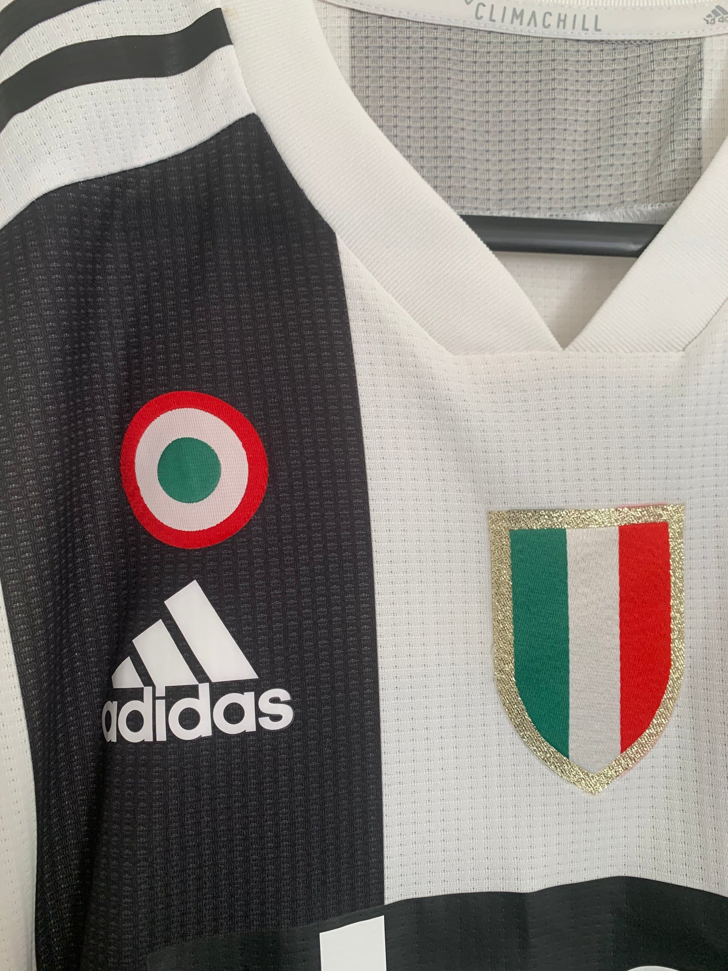 Adidas Juventus 2018/2019 Home Shirt Player Issue Ronaldo 7 (S)