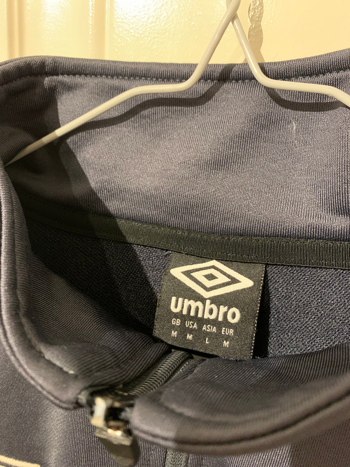 Umbro Ludogorets Razgrad 2017/2018/2019 1/4 Zip Sweatshirt (M)