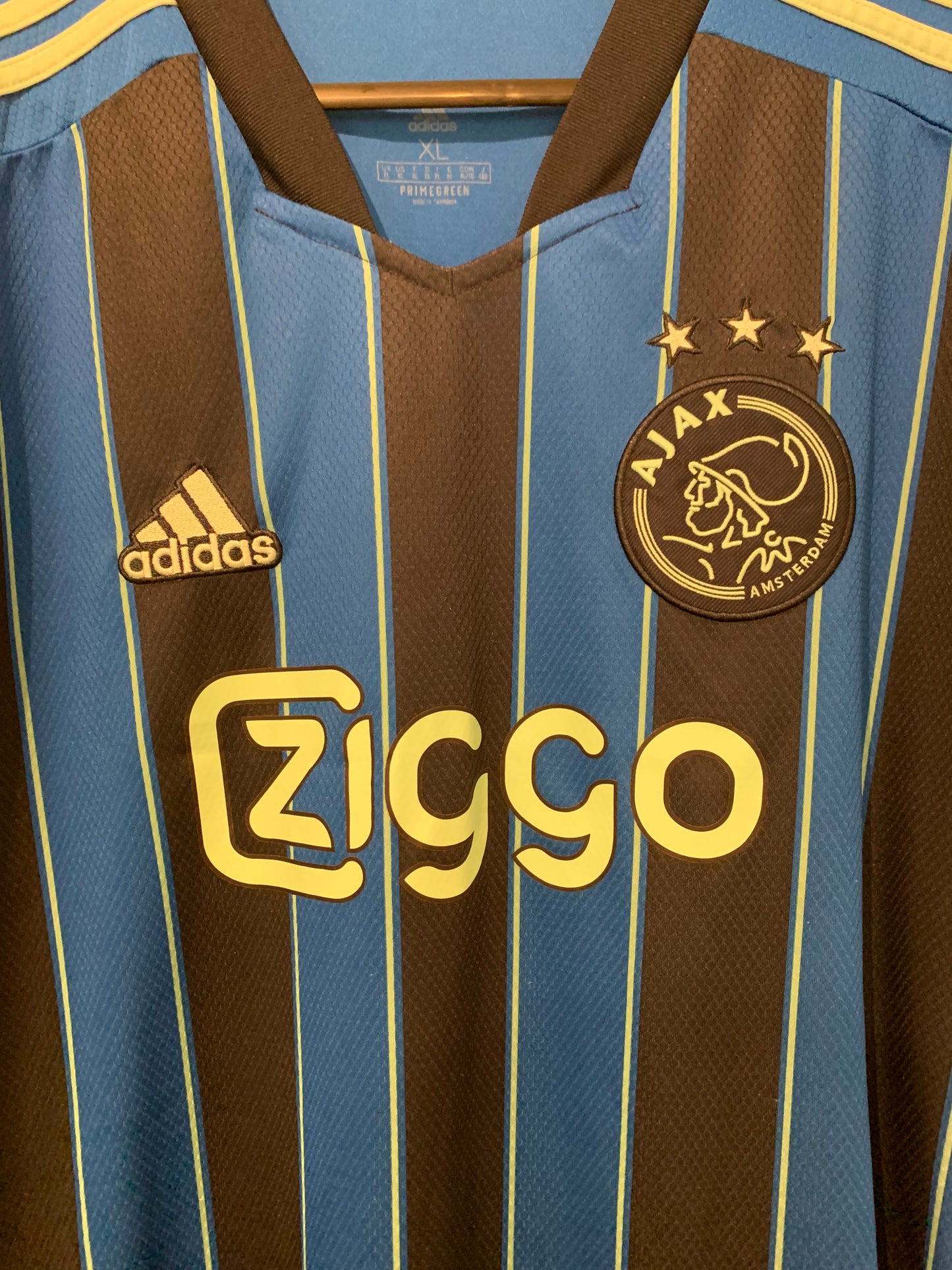 Adidas Ajax Amsterdam 2021/2022 Away Shirt (XL)
