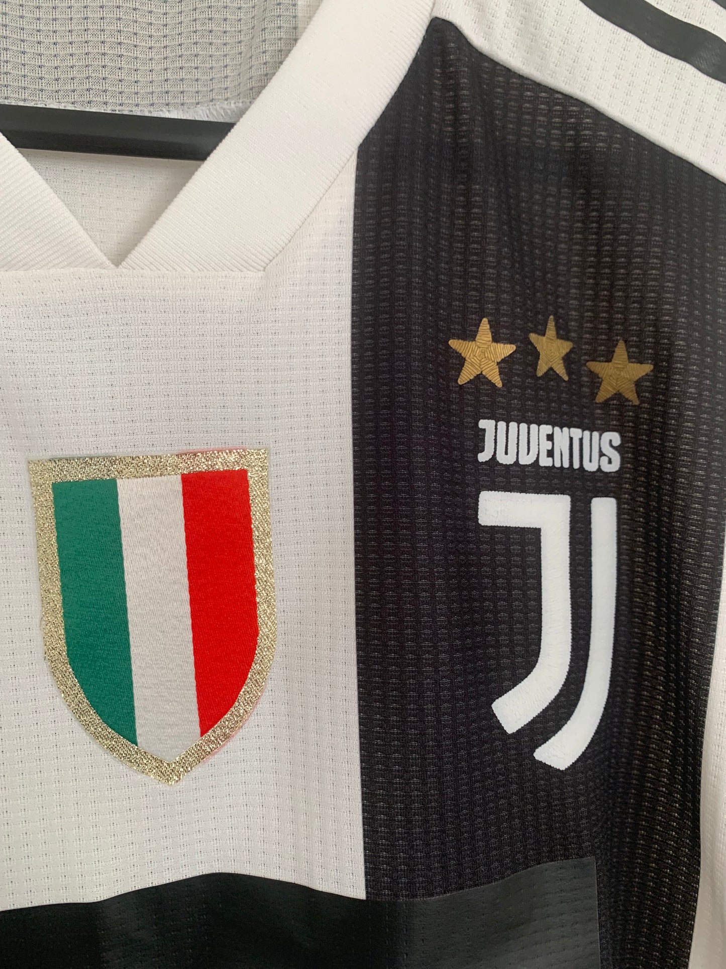 Adidas Juventus 2018/2019 Home Shirt Player Issue Ronaldo 7 (S)