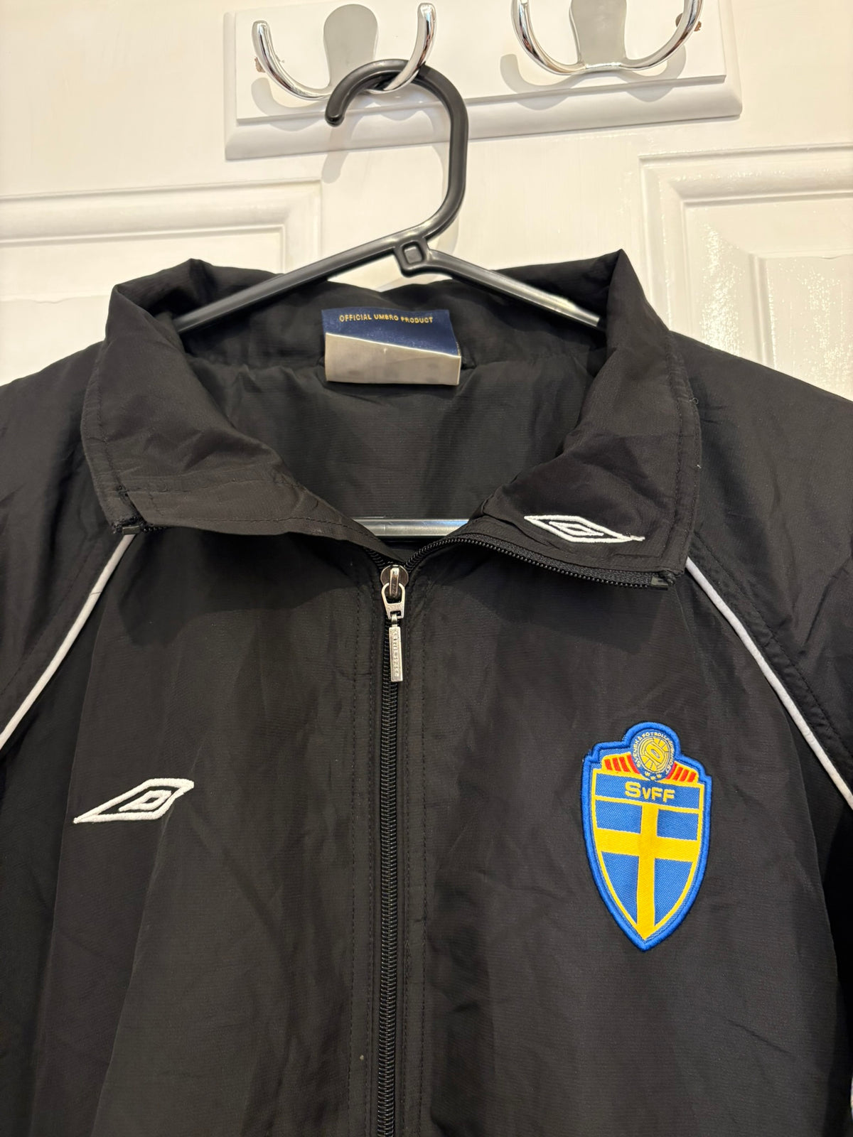 Umbro Sweden 2008/2010 Zip Up Track Jacket (M)