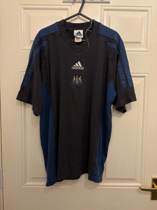 Adidas Newcastle United 2001/2002 Training Shirt (XL)