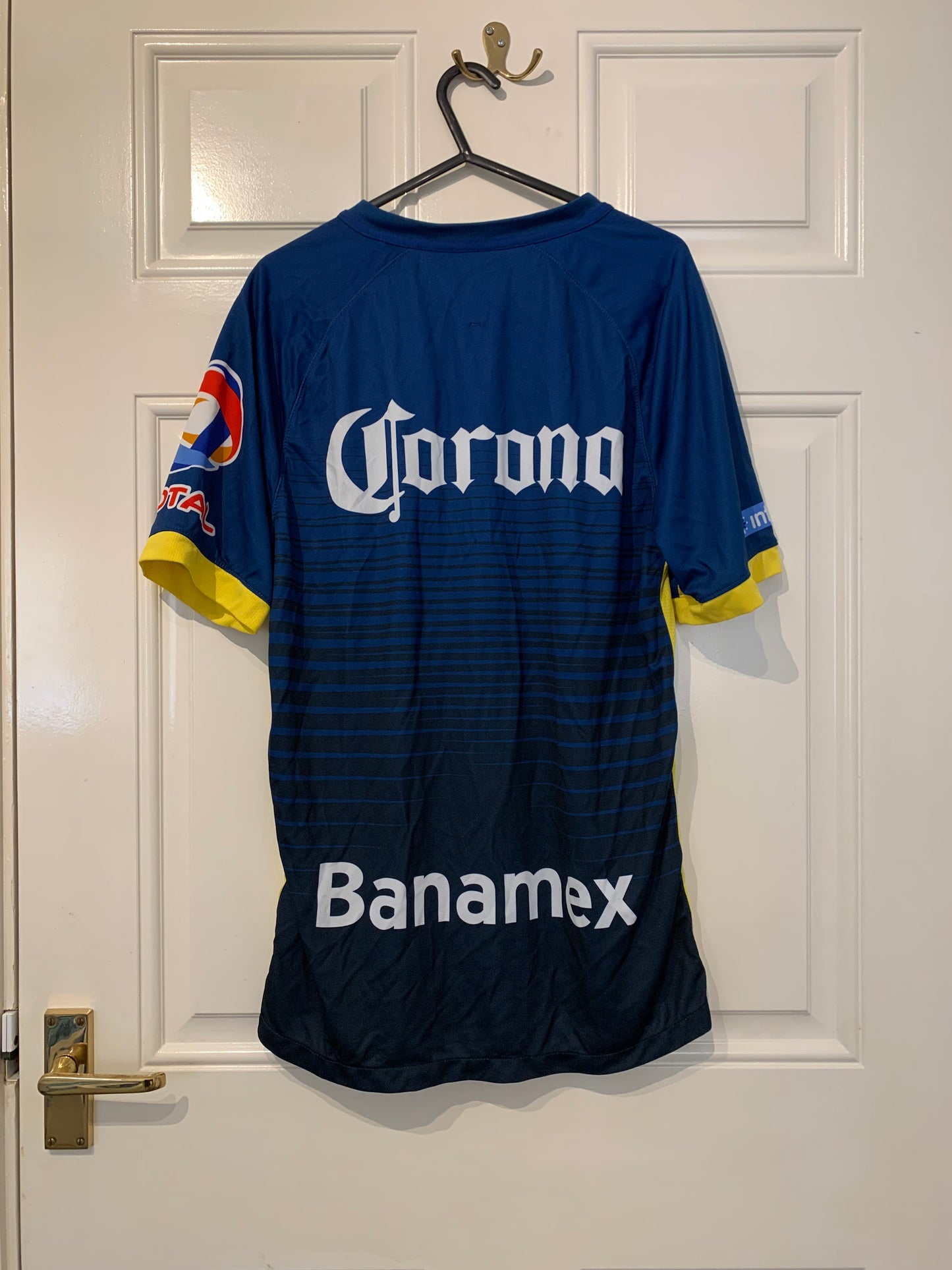 Nike Club America 2015/2016 Away Shirt (M)