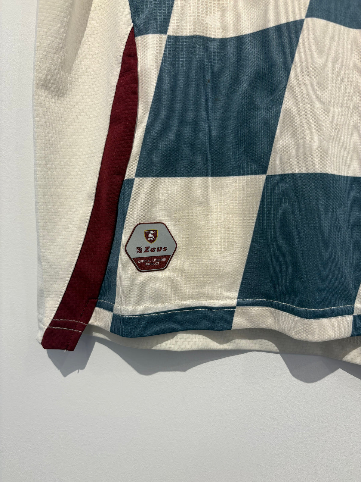 Zeus Salernitana 2022/2023 Fourth Football Shirt (M)