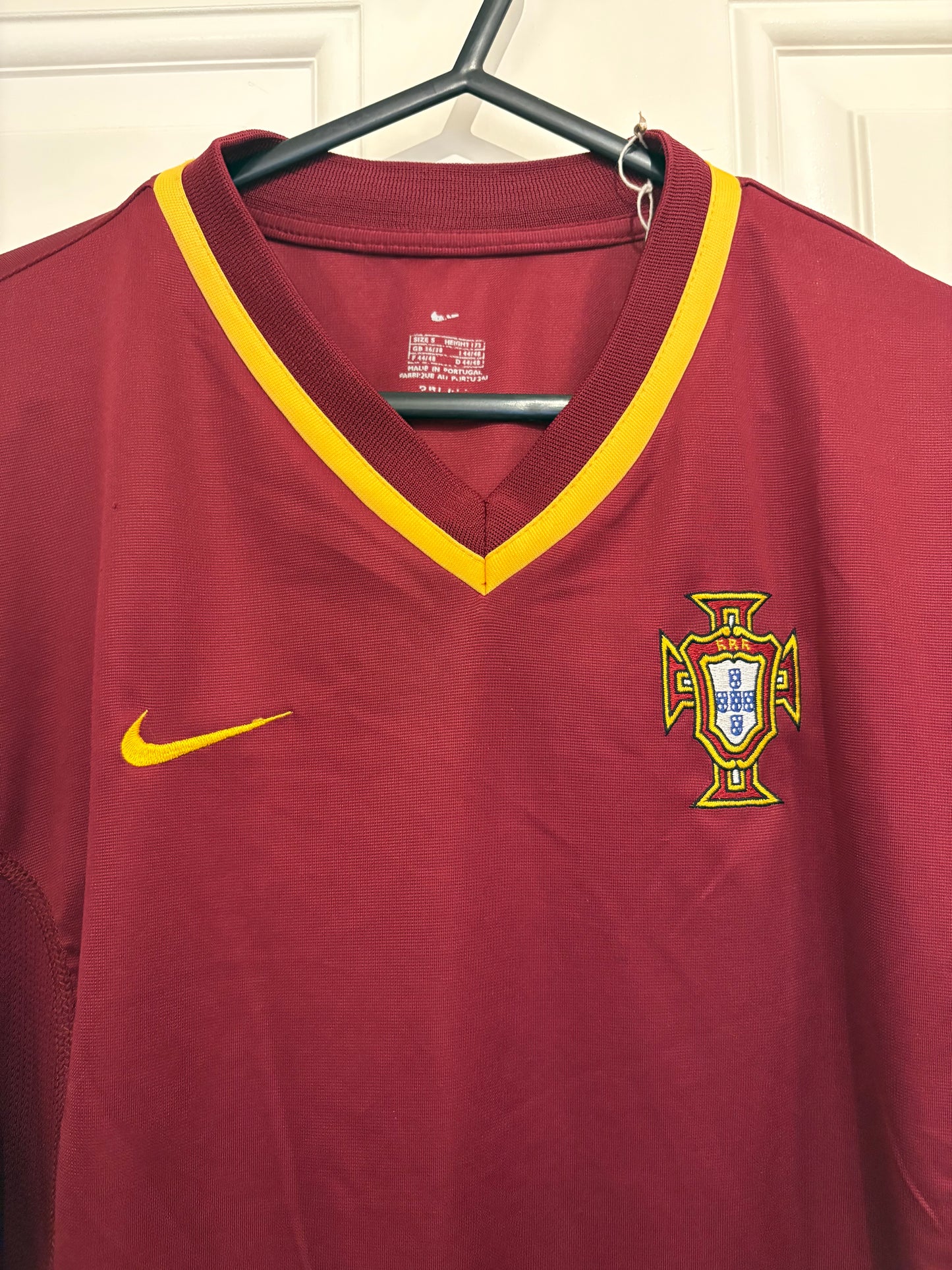 Nike Portugal 2000/2002 Home Shirt (S)