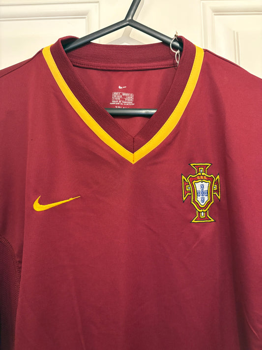 Nike Portugal 2000/2002 Home Shirt (S)