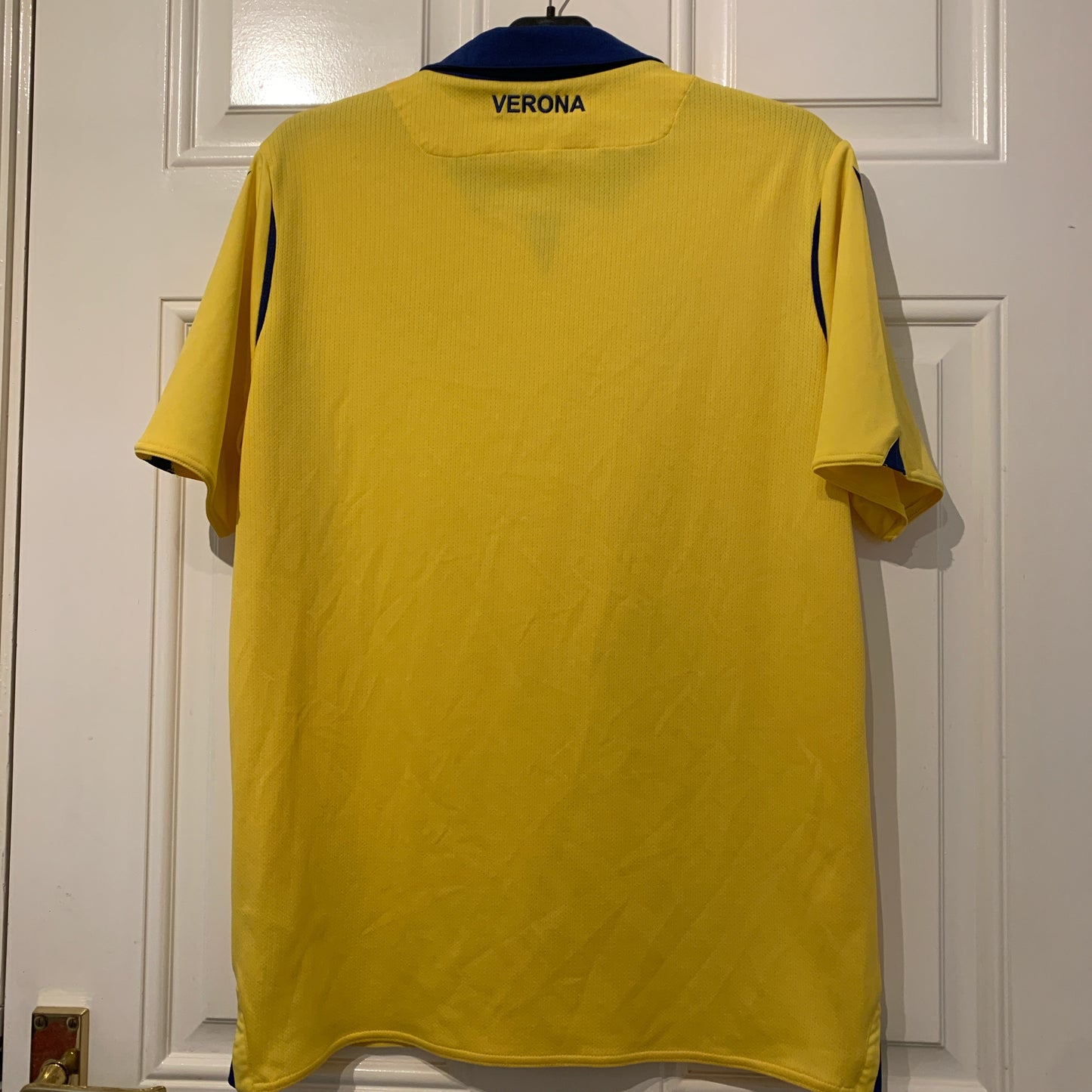 Macron Hellas Verona 2020/21 Away Shirt (M)