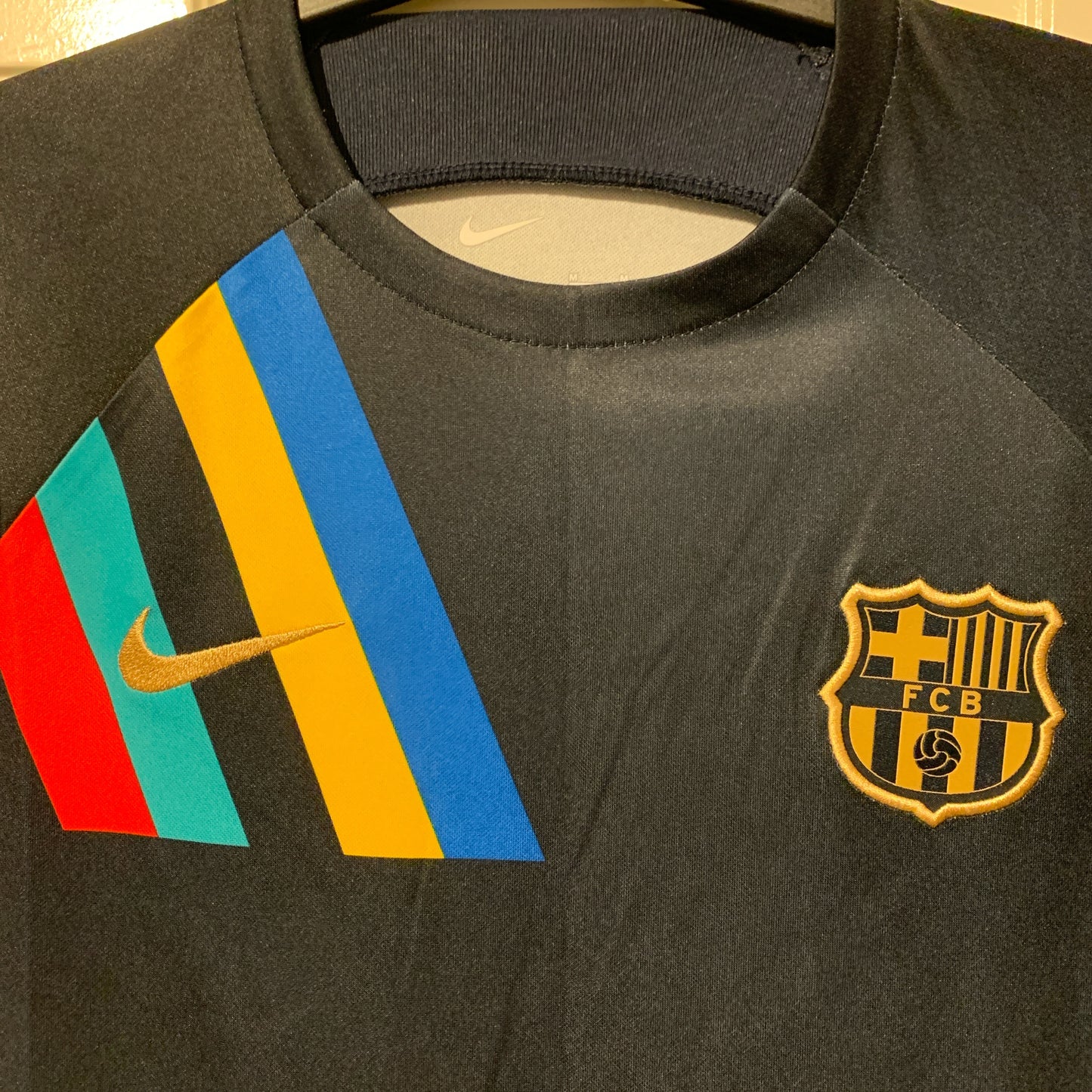 Nike FC Barcelona 2022/2023 Pre Match Shirt (M)