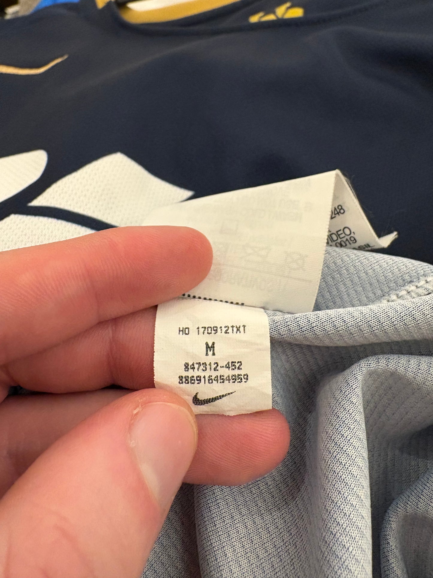 Nike Pumas UNAM 2017/2018 Home Shirt (M)