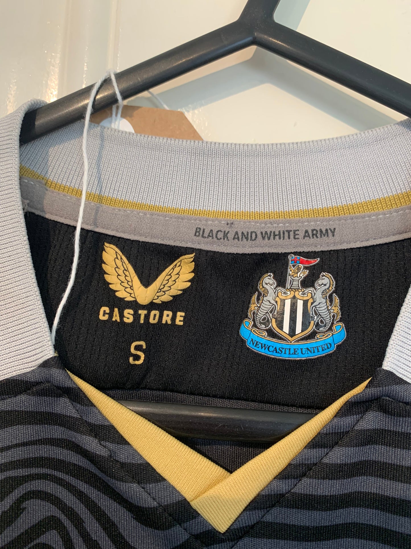 Castore Newcastle United 2021/2022 Away Shirt (S)