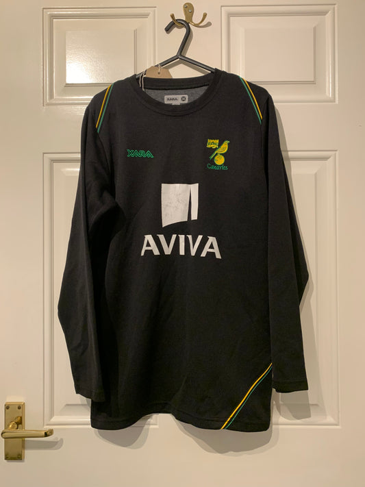 Xara Norwich City 2008/2010 Training Sweatshirt (S)