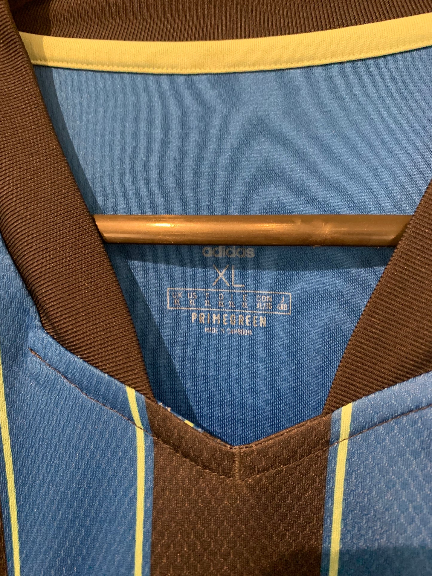 Adidas Ajax Amsterdam 2021/2022 Away Shirt (XL)