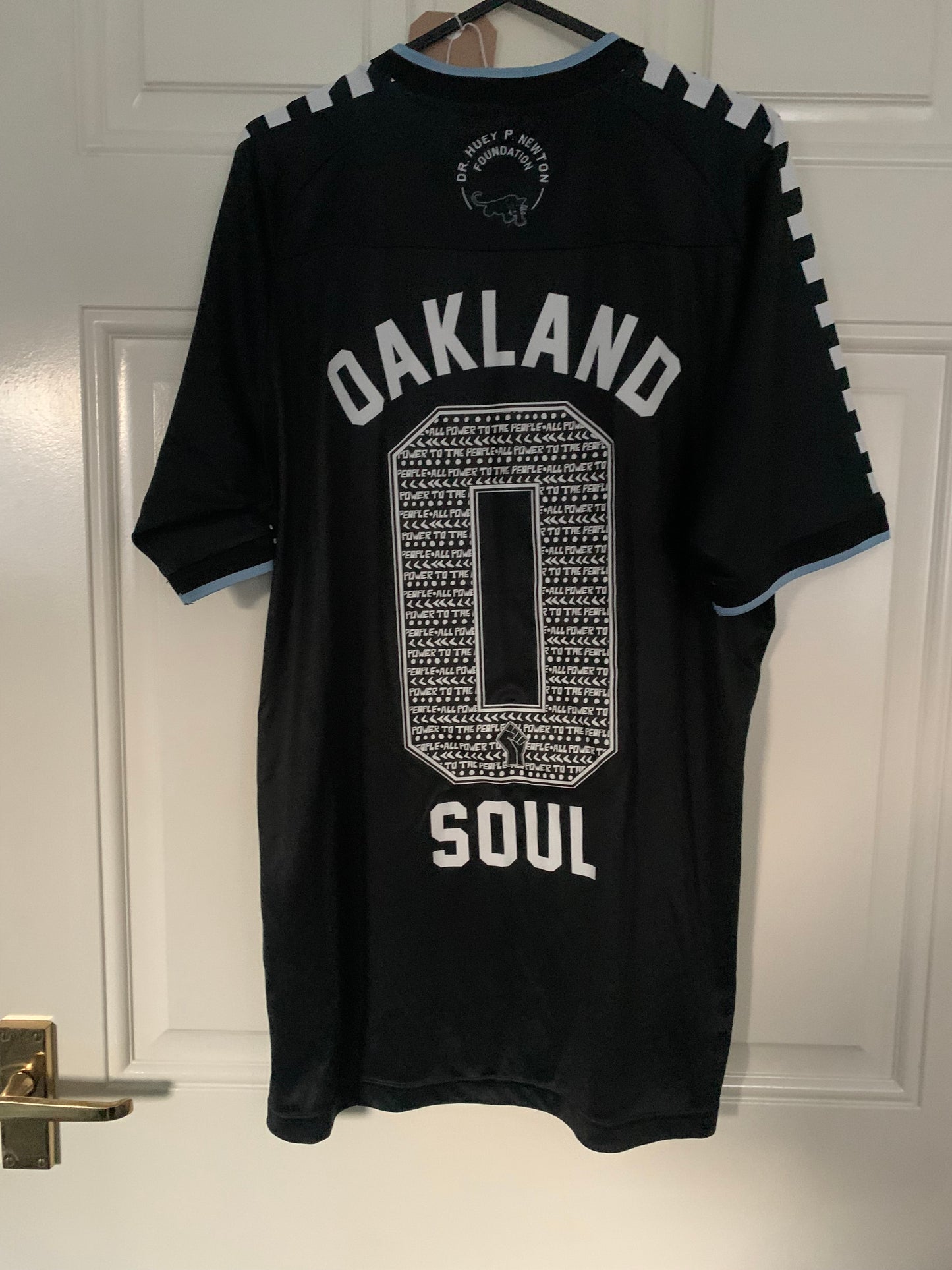 Meyba Oakland Roots 2022/2023 Limited Edition BLM Shirt (M)