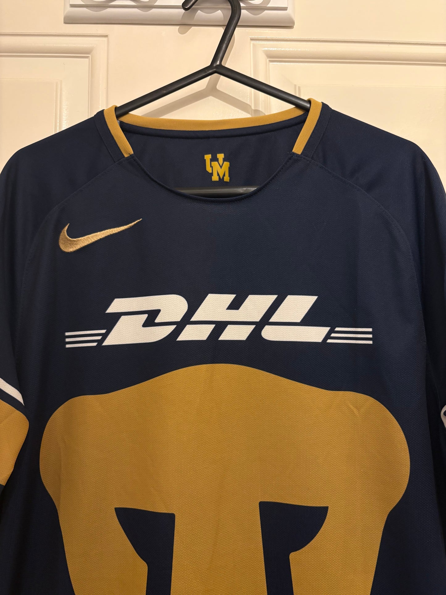 Nike Pumas UNAM 2017/2018 Home Shirt (M)