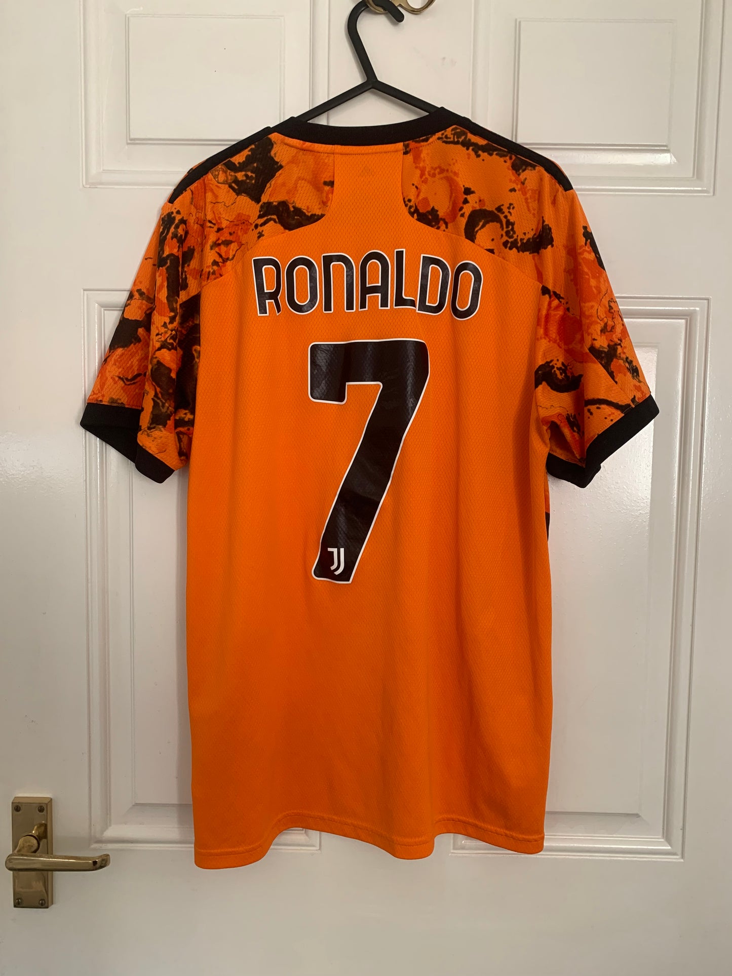 Adidas Juventus 2020/2021 Third Shirt Ronaldo 7 (M)