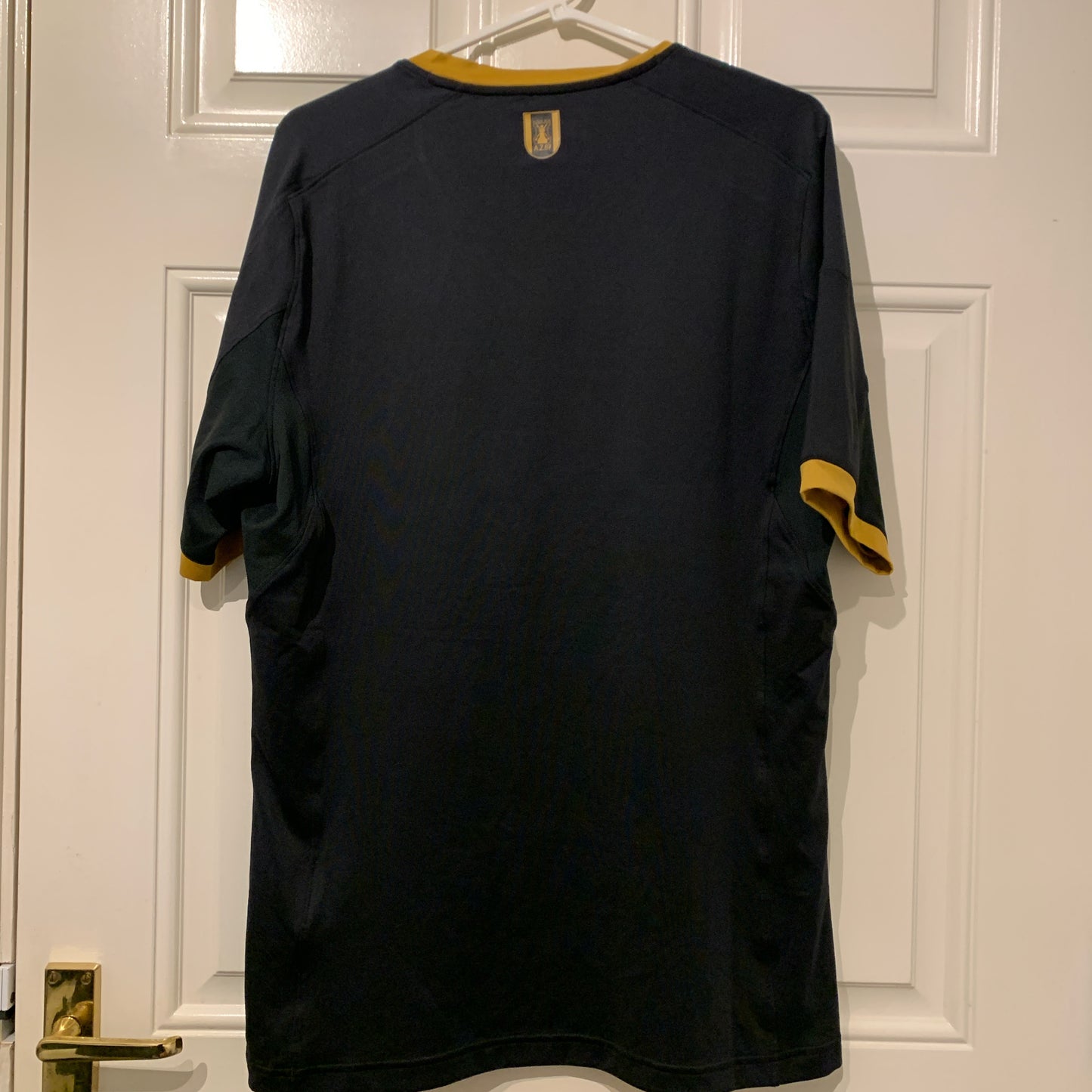 Under Armour AZ Alkmaar 2017/2018 Away Shirt (L)