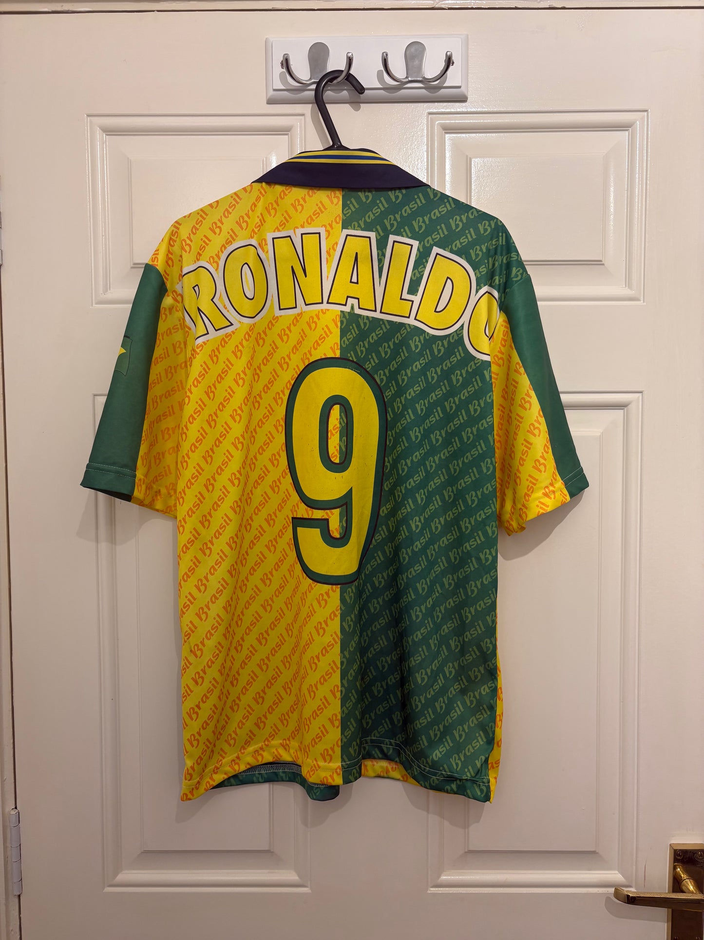 Bootleg Brazil Ronaldo R9 Football Shirt (S)