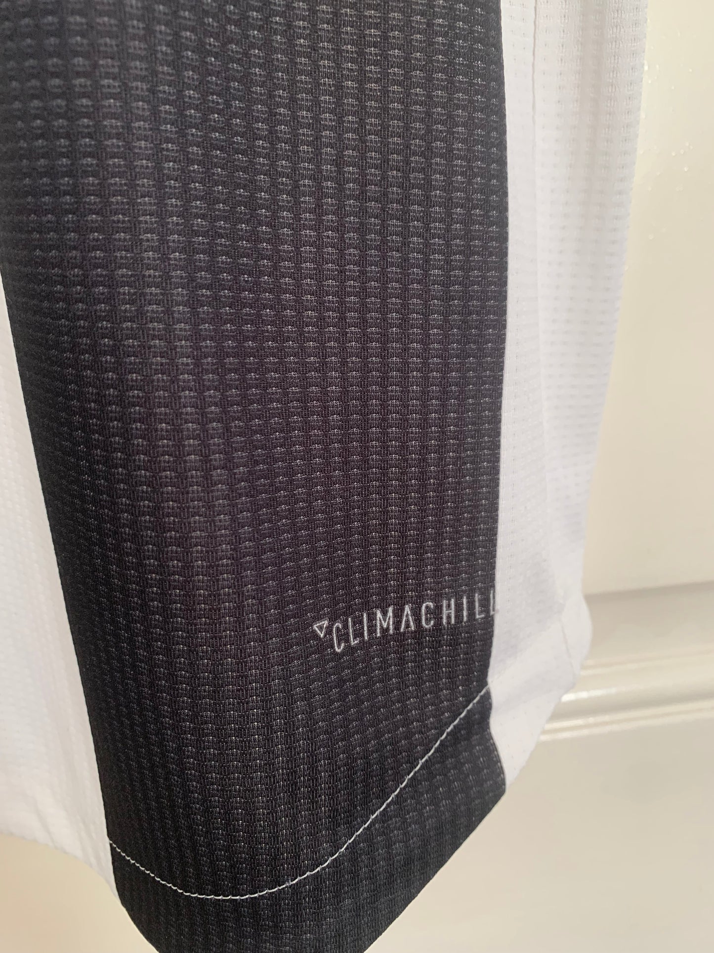 Adidas Juventus 2018/2019 Home Shirt Player Issue Ronaldo 7 (S)