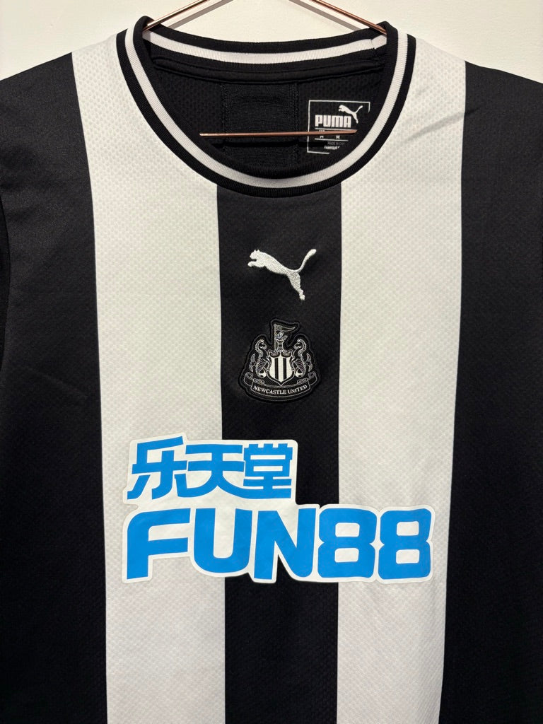 Puma Newcastle United 2019/2020 Home Shirt (S)
