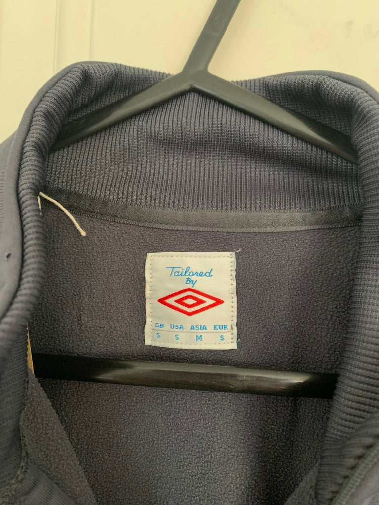Umbro Manchester City 2010/2011 1/4 Zip Sweatshirt (S)