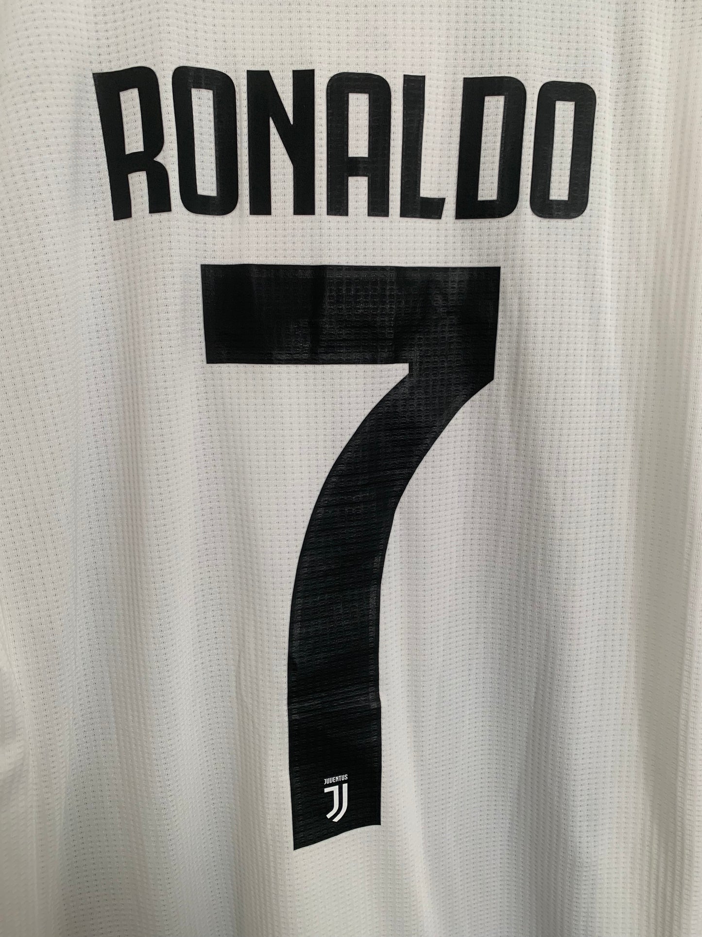 Adidas Juventus 2018/2019 Home Shirt Player Issue Ronaldo 7 (S)