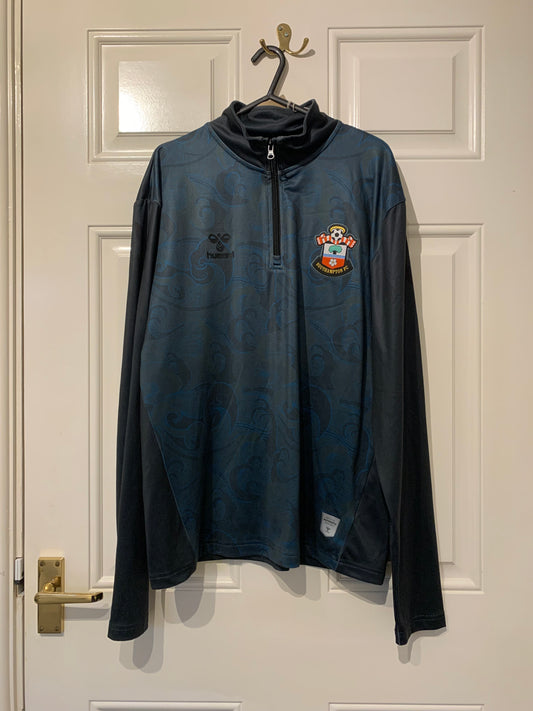 Hummel Southampton FC 2022/2023 Third 1/4 Zip Sweatshirt (M)