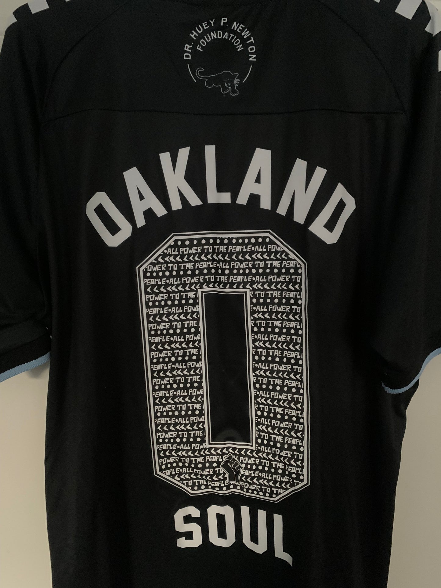 Meyba Oakland Roots 2022/2023 Limited Edition BLM Shirt (M)