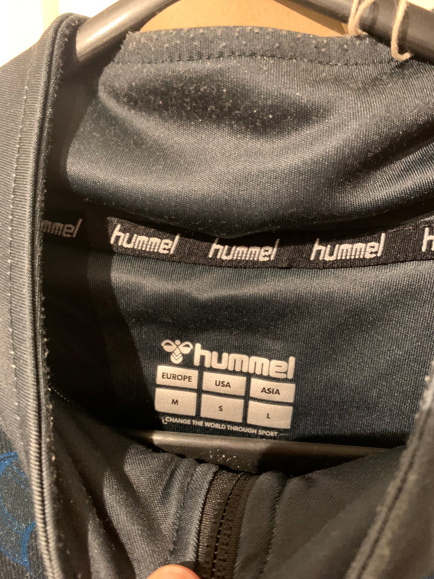 Hummel Southampton FC 2022/2023 Third 1/4 Zip Sweatshirt (M)