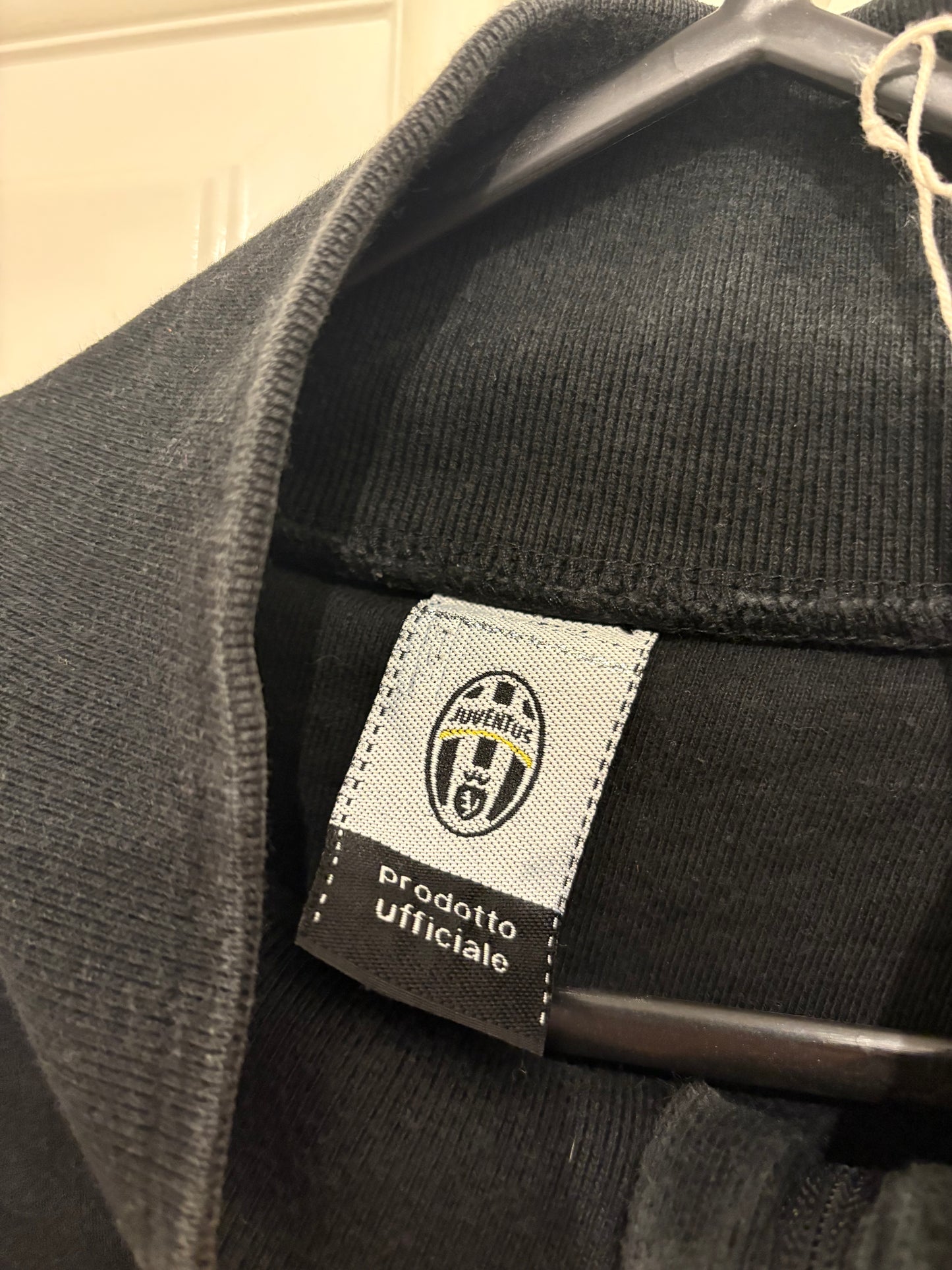 Club Shop Juventus 2008/2009 Zip Up Track Jacket (XL)