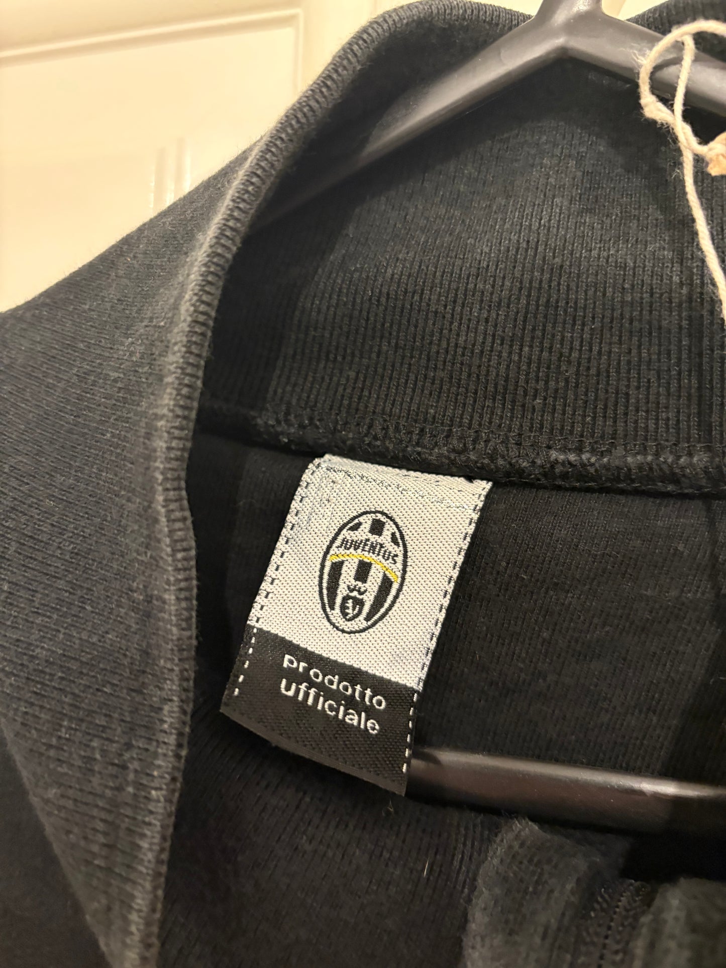 Club Shop Juventus 2008/2009 Zip Up Track Jacket (XL)
